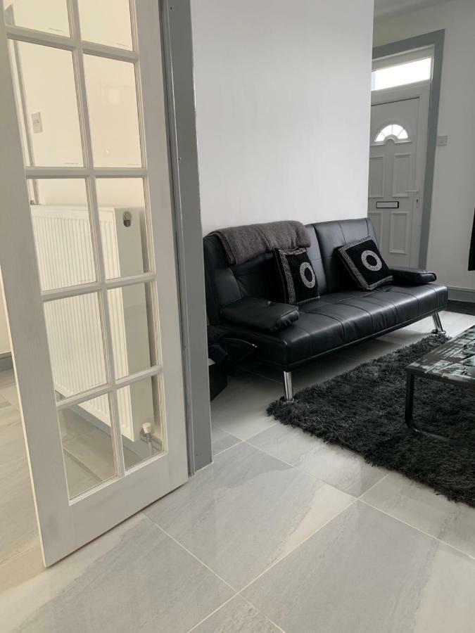 Apartment Entire 6 Bed 5 Star Luxury House Free Wifi Views Burnley