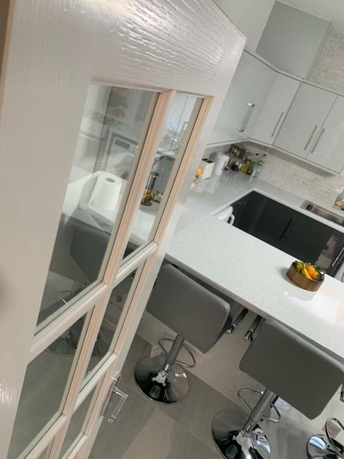 Apartment Entire 6 Bed 5 Star Luxury House Free Wifi Views