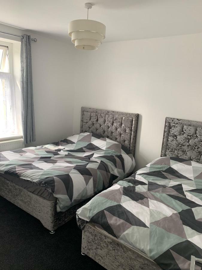 Entire 6 Bed 5 Star Luxury House Free Wifi Views