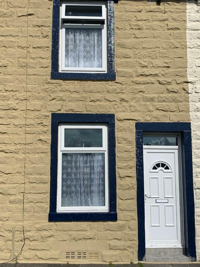 Entire 6 Bed 5 Star Luxury House Free Wifi Views * Burnley